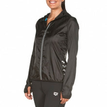 Load image into Gallery viewer, ARENA - W RUN WINDBREAKER - BLACK (001550-500) model
