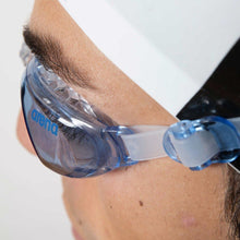 Load image into Gallery viewer, arena-air-soft-goggles-blue-clear-003149-707-ontario-swim-hub-5