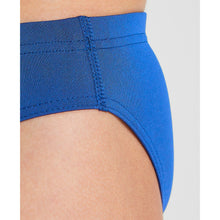Load image into Gallery viewer,    arena-boys-solid-brief-royal-white-2a258-72-ontario-swim-hub-7