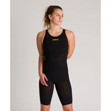 Load image into Gallery viewer, arena Race Suit for Women in Black - Women’s Powerskin Carbon Air2 Open-Back Kneeskin model front