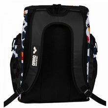 Load image into Gallery viewer, arena-team-backpack-45-allover-polka-dots-002437-105-02