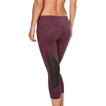 Load image into Gallery viewer, arena-womens-gym-three-quarter-tights-red-wine-black-001618-435-ontario-swim-hub-8
