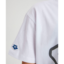 Load image into Gallery viewer,      arena-unisex-uni-t-shirt-white-sticker-logo-003073-150-ontario-swim-hub-8
