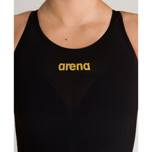 Load image into Gallery viewer, arena Race Suit for Women in Black - Women’s Powerskin Carbon Air2 Open-Back Kneeskin model front arena logo close-up
