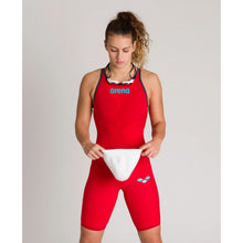 Load image into Gallery viewer, arena Race Suit for Women in Red - Women’s Powerskin Carbon Air2 Open-Back Kneeskin model front
